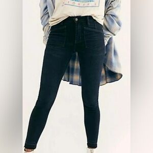 Free People We The Free Mid-Rise Released Hem Skinny Jean‎